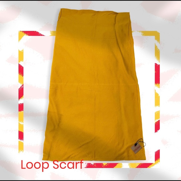 Loop Scarf - Picture 2 of 4